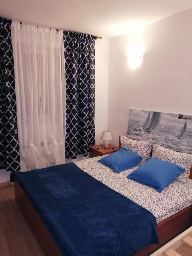 Apartmani Katerina Pula Exterior photo
